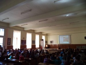 Filiaia Euroregiunea Centru - activitati de informare si educare  elevilor scolilor si liceelor din Brasov  - Scoala Altfel - InfoCons - Protectia Consumatorilor
